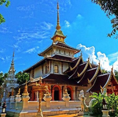Wat Dara Phirom Palace